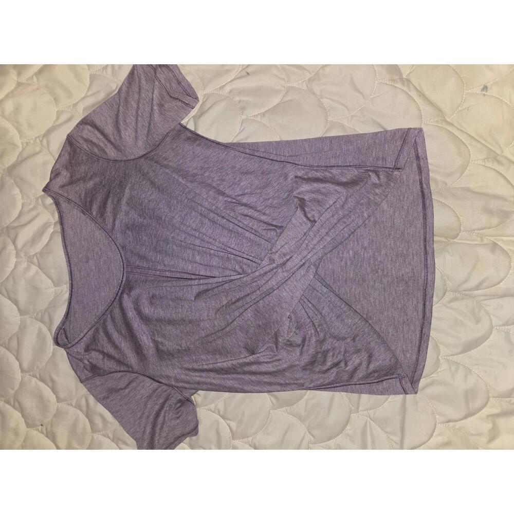 Lululemon Women's Purple Short Sleeve Activewear T-Shirt